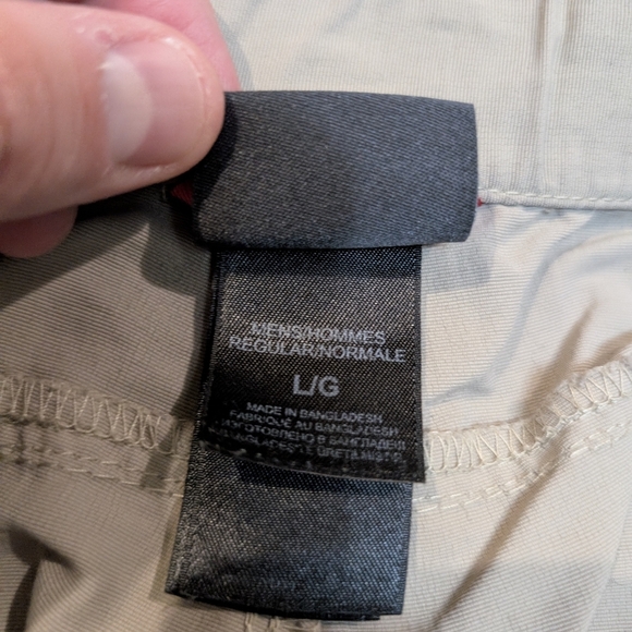 The North Face Men's 39x30 Tan Cargo Pants Flaws - Picture 2 of 8